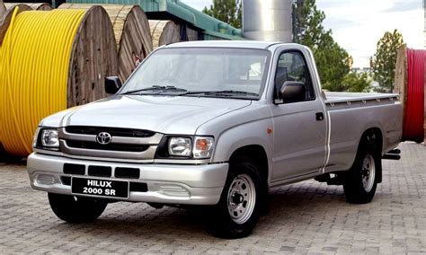 Toyota Hilux 2000 Review Amazing Pictures And Images Look At The Car