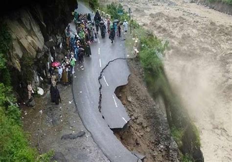 30 Killed 12 Missing In Landslide In Nepal India Tv News World News India Tv