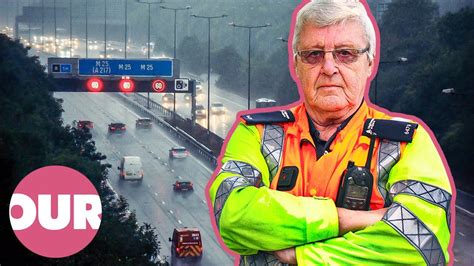 Heavy Rain Causes Mayhem On The M25 Britains Busiest Motorway E5