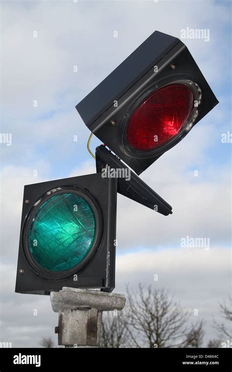 Broken Traffic Light Stock Photo Alamy