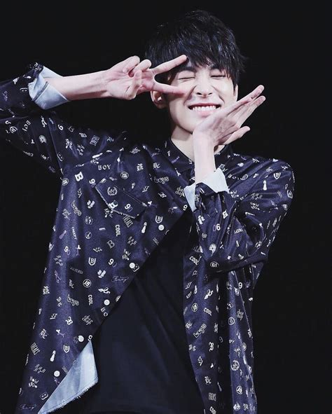 He instantly felt tension building in his pants which made him very uncomfortable and uneasy around wonwoo. 𝐬𝐧𝐚𝐩𝐜𝐡𝐚𝐭 ⃔ ˢᵛᵗ in 2020 | Seventeen wonwoo, Seventeen ...