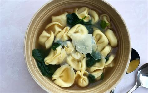 Spinach And Cheese Tortellini Soup My Curated Tastes