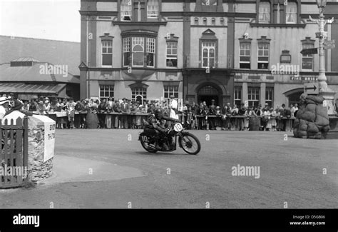 Velocette Rider Goldberg 1936 Isle Of Man Tt Stock Photo Alamy