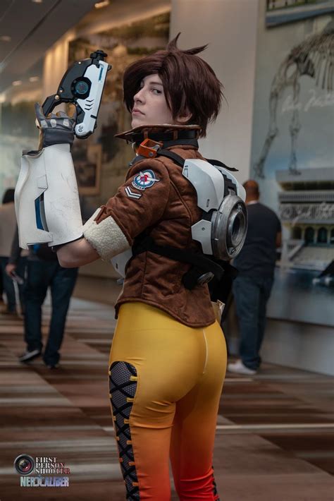[self] Got To Get The Tracer Booty Shot R Cosplaygirls