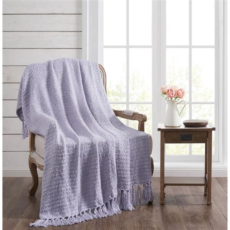 A Timeless Twist On A Farmhouse Classic This Throw By The Farmhouse By