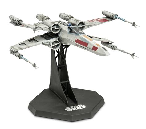 Star Wars™ Model Kits With Up To 900 Pieces From Revell®