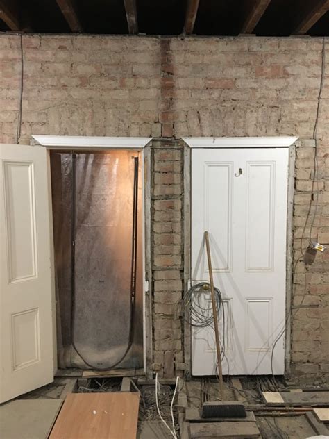 Single Column Of Brick Between Door Frames Diynot Forums