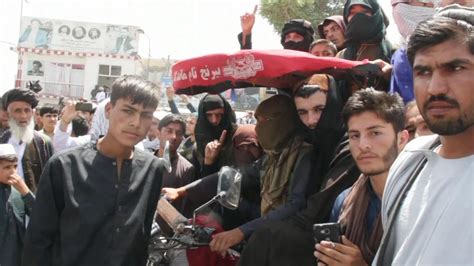 Taliban And Afghans Hug And Take Selfies During Unprecedented Ceasefire
