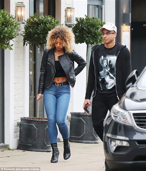 Manchester United S Jesse Lingard Treats Model Girlfriend Jena Frumes To Lunch After