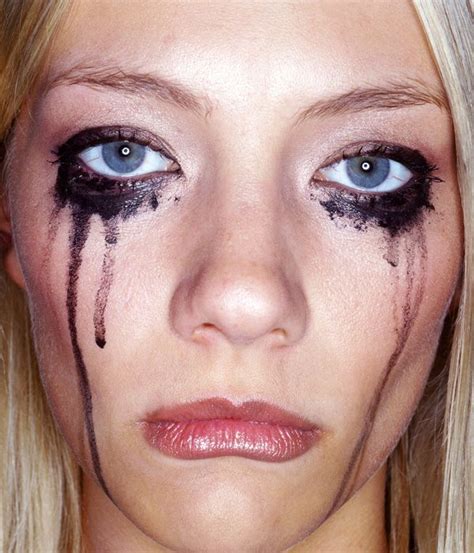 Crying Makeup Homecare24