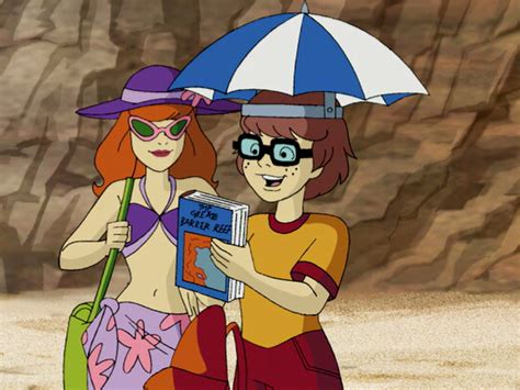 Pin By Pop Corn On Daphne X Velma New Scooby Doo Whats New Scooby