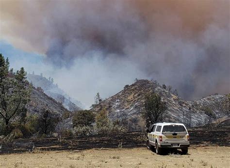 Mineral Fire Burns Thousands Of Acres West Of Coalinga Ca Wildfire Today