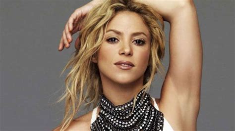 Filtraron Fotos De Shakira En La Playa Con Una Bikini Diminuta Y