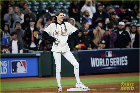 Full Sized Photo Of Kendall Jenner Travis Scott Charity Softball Game Kendall Jenner Shows