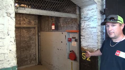 Another Awesome Historic Otis Freight Elevator In Pittsburgh Pa Youtube