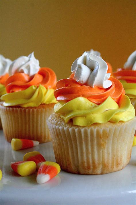 Candy Corn Cupcakes | The Curvy Carrot