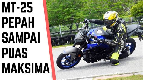 It is available in 3 colors, 1 variants in the indonesia. YAMAHA MT-25 TEST RIDE REVIEW - MALAYSIA MT25 - YouTube