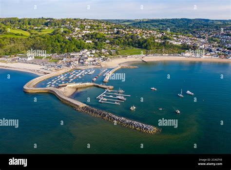 Lyme Regis High Resolution Stock Photography And Images Alamy