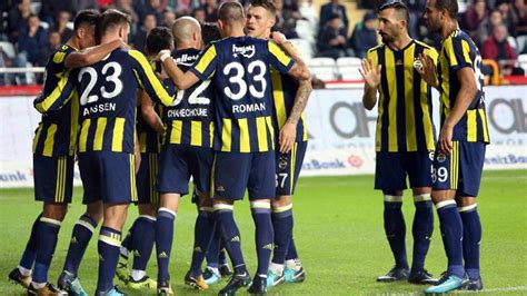 Kadıköy'den 3 puanla dönen antalyaspor ise güçlü rakibiyle puanları eşitledi. Antalyaspor 0-1 Fenerbahçe