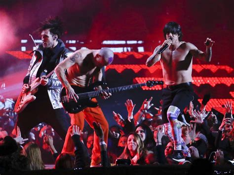 Red Hot Chili Peppers Bassist Flee On Playing Super Bowl Unplugged We