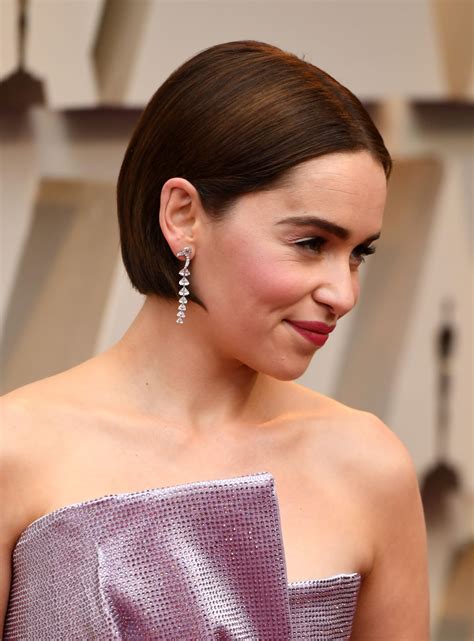 Genisys in 2015, she had to undergo grueling workouts, which included weight training, cardio, kickboxing, and gun shooting. EMILIA CLARKE at Oscars 2019 in Los Angeles 02/24/2019 - HawtCelebs