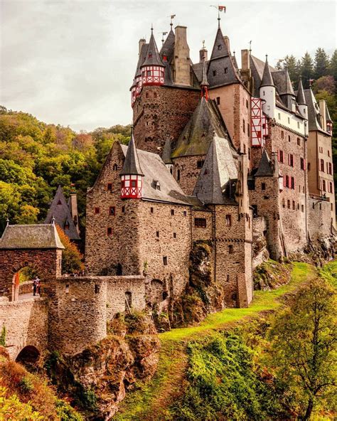 The Most Beautifull German Castle Eltz Castle Beaux Arts Architecture