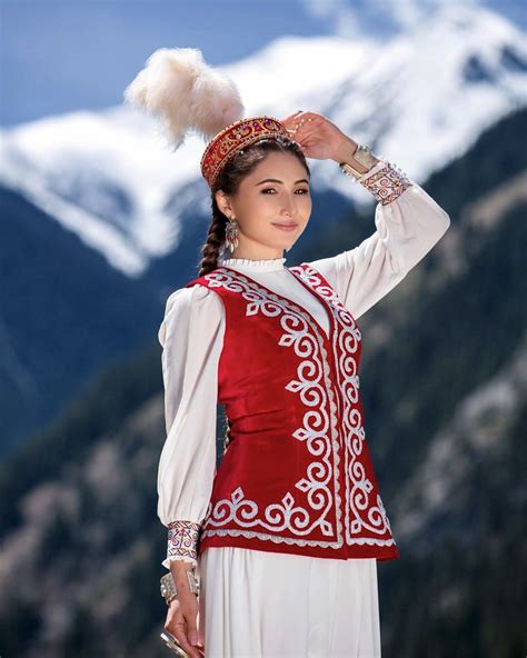 Kazakhstan Traditional Outfits Folk Costume Kazakh