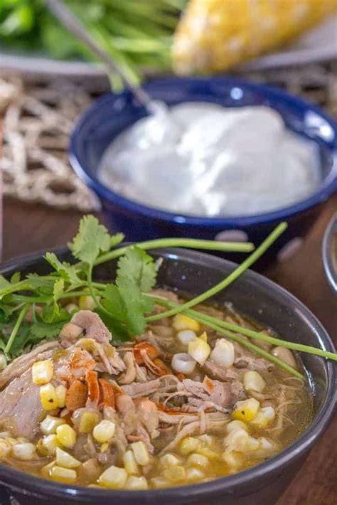 Place chicken in instant pot and pour in broth. 20 Clean Eating Instant Pot Recipes (that'll make you ...