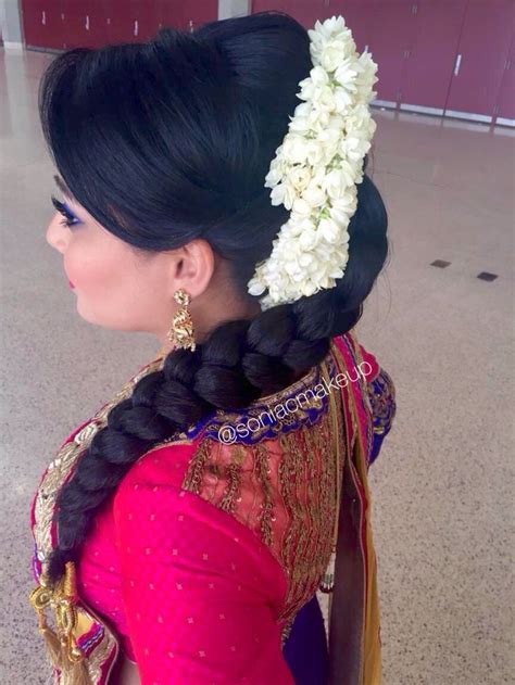 When it comes to wedding day hair, there is such a wide variety of options that one tends to get overwhelmed. Latest Pakistani Bridal Wedding Hairstyles Trends 2020 ...