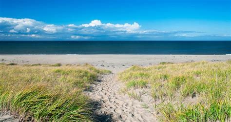 20 Best Beaches In Massachusetts