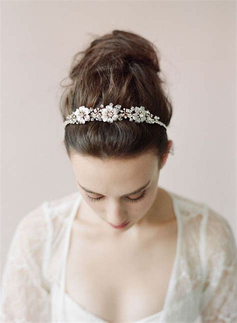23 Exquisite Hair Adornments For The Bride Hair Adornments Hair