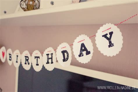 Each day is a beautiful gift. Happy Birthday Girlande - Freebie | Frollein Nadine