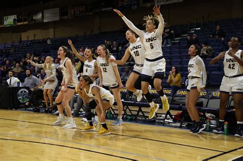 Five Score In Double Figures And Unc Rolls In Blowout Win University Of Northern Colorado