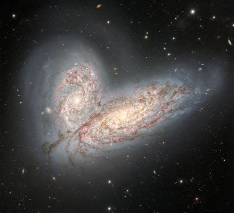 Gemini North Photographed The Consequences Of The Merger Of Galaxies