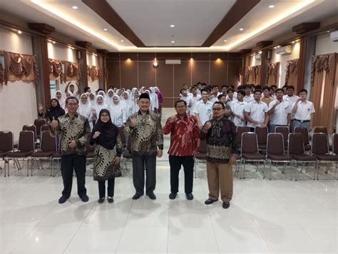 Kunjungan Sma Islam Al Azhar 3 Di Fakultas Hukum Universitas Diponegoro