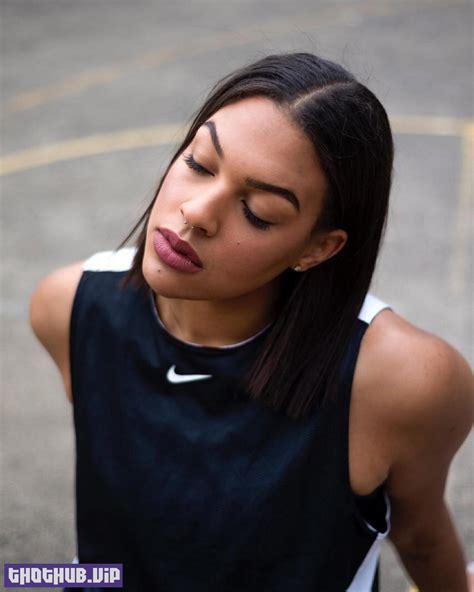 Hot Elizabeth Liz Cambage Nude And Sexy Photos And Videos On Thothub