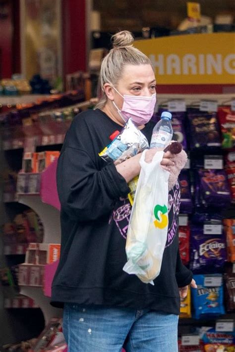 Lisa Armstrong At A Gas Station In London 01042022 Hawtcelebs