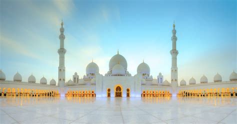 Guided Abu Dhabi Full Day Sightseeing Tour With Transfers Musement