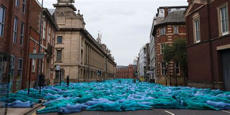 Sea Of Hull Installation Sees Thousands Of Naked People Painted Blue