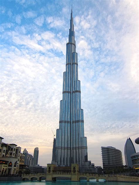 Worlds Tallest Building 10 Facts About The Burj Khalifa Knowinsiders