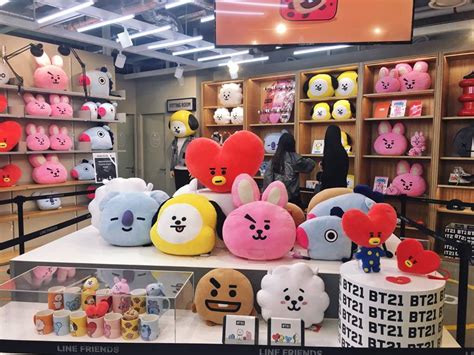 Bt21 official figure bt21 christmas edition tree action figure bts. Seoul Trip: Visit BT21 LINE store | ARMY's Amino