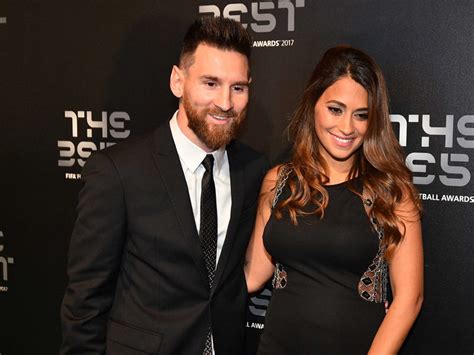 Lionel Messi Wife Fifa World Cup Lionel Messi S Wife Trolled After
