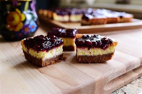 From simple snickerdoodles to oatmeal and everything in between, here are the pioneer woman's top cookie recipes you should bake the next time you have a craving. Blackberry Cheesecake Squares | Recipe in 2020 | Desserts ...