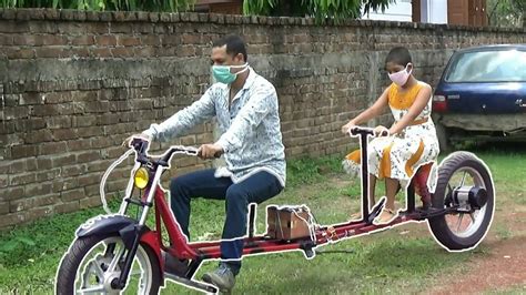 انڈیا بیٹی کو سکول لے جانے کی خاطر سماجی دوری والی موٹر سائیکل‘ تیار کرنے والے شخص سے ملیے
