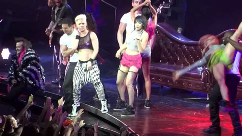 Pink Blow Me One Last Kiss 09 May 2013 Vienna Austria Hd Youtube