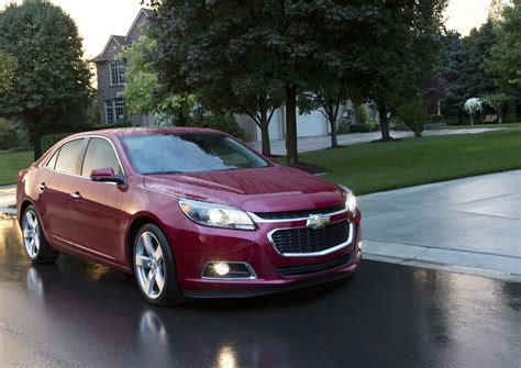 GM recalls Chevrolet Malibus over air bags | wcnc.com