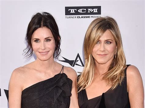 Jennifer Aniston And Lisa Kudrow Support Courteney Cox At Walk Of Fame