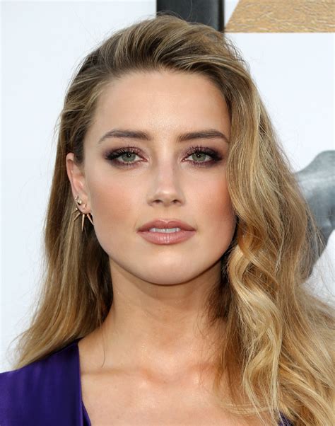 Justice League Casts Amber Heard As Mera Queen Of Atlantis And
