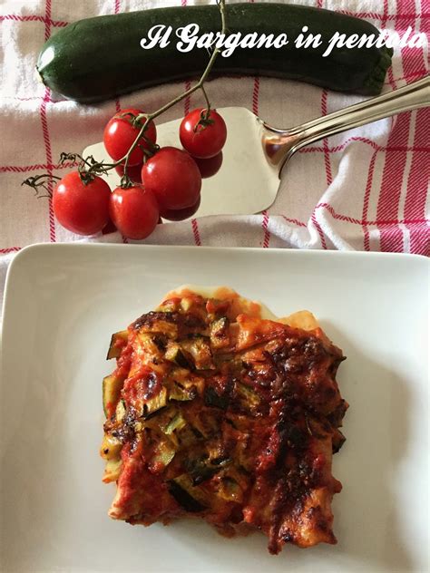 Secondi piatti: Parmigiana light di zucchine | Ricetta ed ingredienti