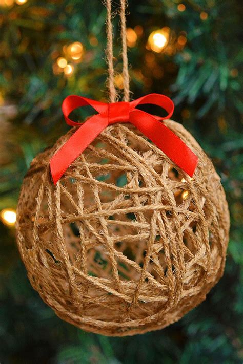 Diy Twine Ball Ornaments Using Balloons Twine And Glue Diy Enfeites